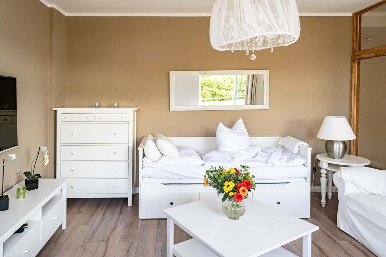 Apartmenthaus Chrischanshof Росток Екстер'єр фото