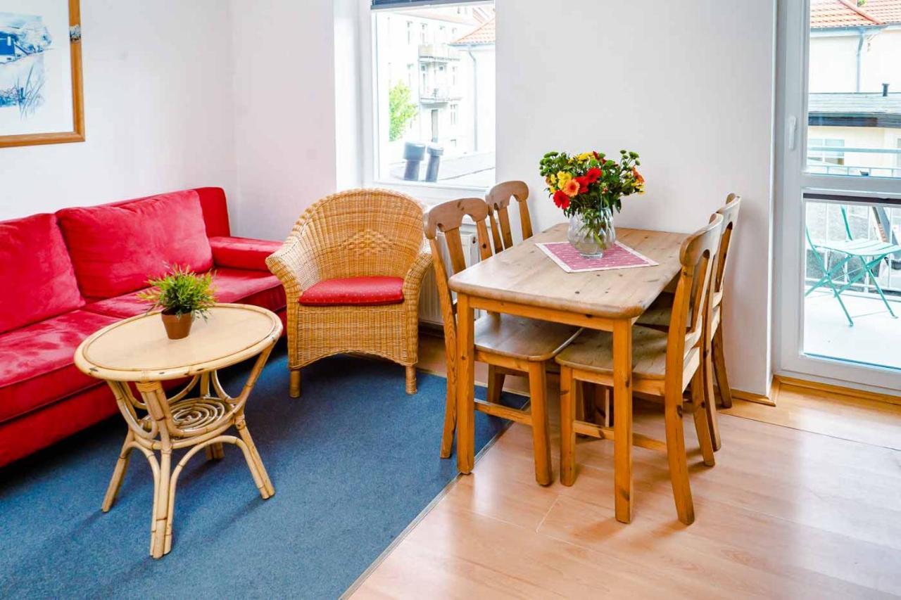 Apartmenthaus Chrischanshof Росток Екстер'єр фото
